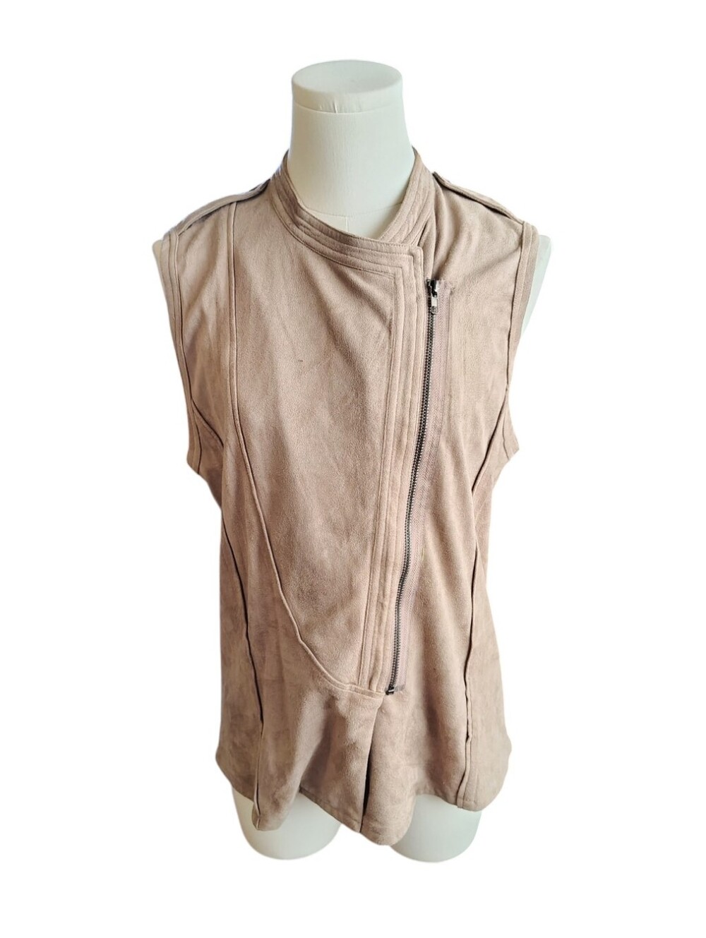 New Ethereal Suede Like Feel Tan Neutral Zip Up Bomber Vest Size Medium